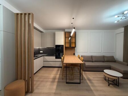 Apartment 1+1 for rent at Komuna e Parisit.