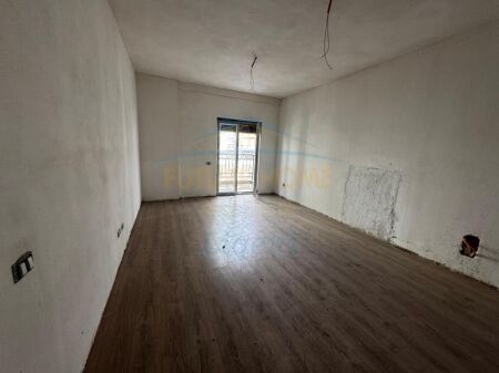 In vendita, Appartamento 1+1, Sauk, Porta Nuova di Tirana, Tirana.