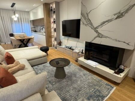 Rent, 3-Storey Villa, TEG, Tirana.