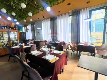  Attività in Vendita – Ristorante in prima linea, Lungomare, Vlora