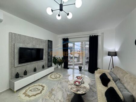 Rent, Apartment 1+1, Zogu i Zi, Tirana
