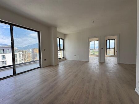 SHITET APARTAMENT 2+1 ISH FUSHA AVIACIONIT 180.000 EURO FH-57144