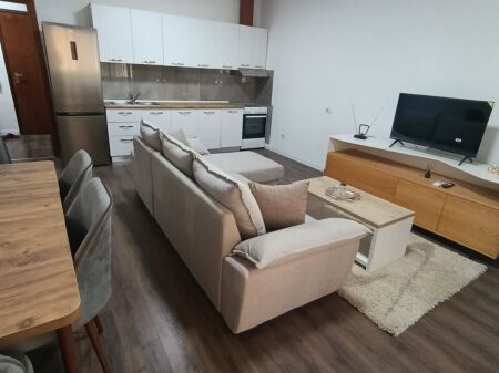 3+1+2 with parking space in -2   900€