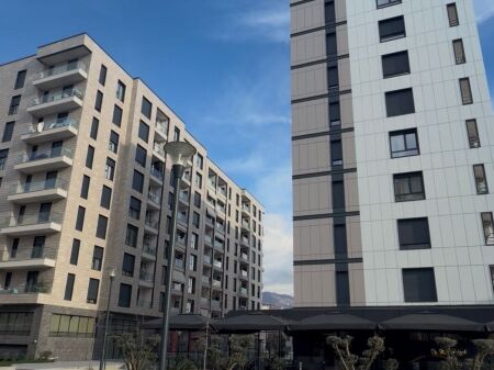  APPARTAMENTO IN VENDITA 2+1+2 — Residenza Erli, Porcellana 