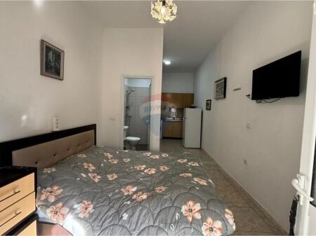 Studio apartment for rent – 150 m from the sea, Lungomare, Vlore (with electricity and water paid)
