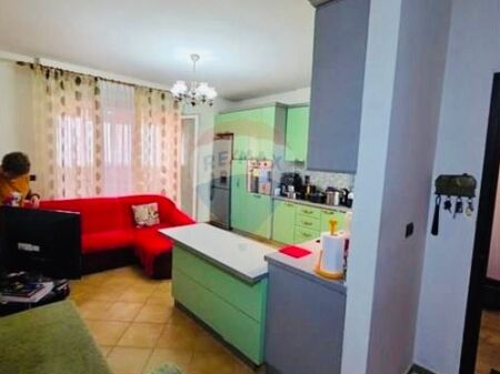 Vendesi in vendita Appartamento 1 +1 Comune di Parigi (Kika 1)
