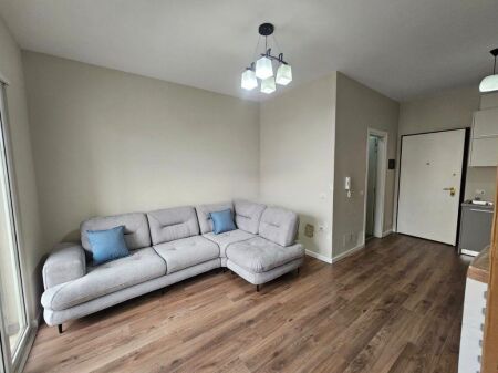 Apartament 1+1 me qira prane Gjimnazit Partizani