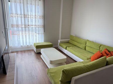 Apartament Me Qera 1+1 Ne 5 Maj ( ID B2101516) Tirane