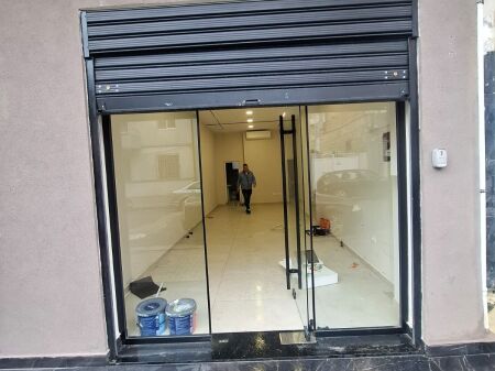 Locale commerciale in affitto presso Muzemi a Durazzo