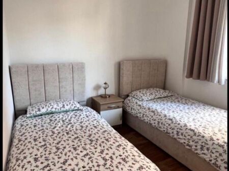 For rent entrance 1+1 at Vilat Gjermane!