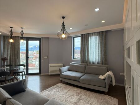 Exclusive, 21 Dhjetori, Old Park! We offer for rent a 2+1+2 Apartment at "Rezidenca Alba"!