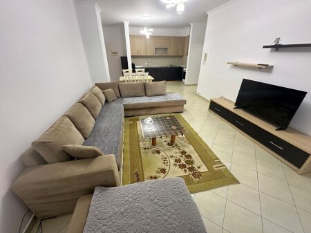 Shitet apartament 2+1+2+post parkimi Don Bosko