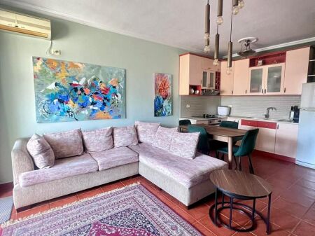 JEPET ME QERA APARTAMENT 1+1 NE 5 MAJ 