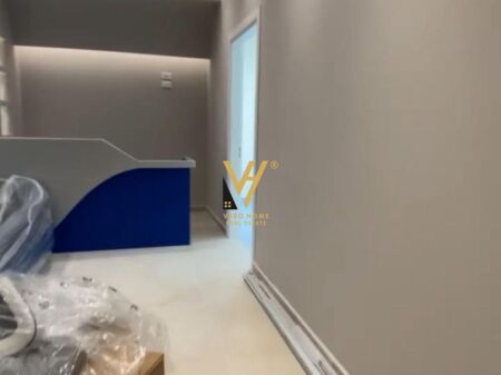 CLINICA 150 M2 IN AFFITTO PRESSO IL COMUNE DI PARIGI 2.500 EURO