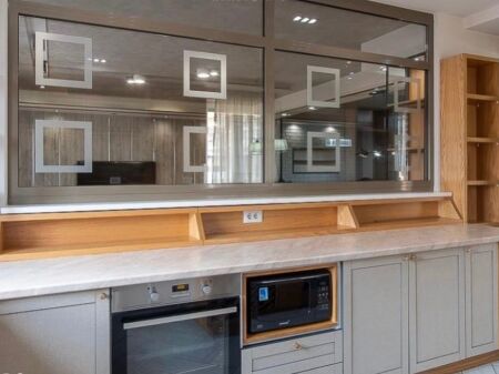 2+1, spacious, myslym shyri, 185,000 lek, parking is also offered at an additional cost