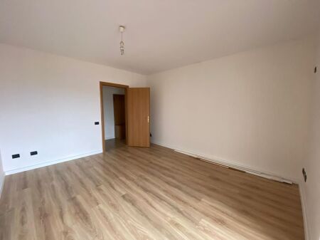 IN VENDITA APPARTAMENTO 1+1 82 M2, VICINO A MARKATA DURRES 114000 EURIO