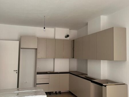 Apartament me qera 1+1+ballkon