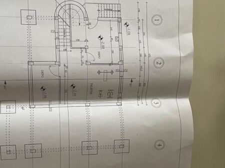 VILLA DI LUSSO SU 3 PIANI CON PISCINA IN VENDITA – Bërzhitë 