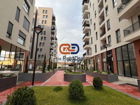 A Don Bosko, Nel Complesso Trio Tower, Affittasi Appartamento 2+1+2 Ideale Per Uffici!!