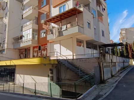 WE SELL SHOP NEAR FRESKU RESTAURANT   165 m² indoor space + 150 m² veranda  Floor 0 | Built in 2014