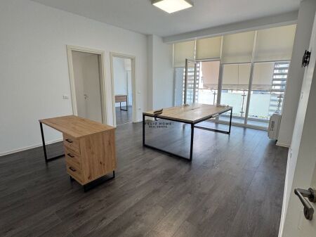 UFFICIO IN AFFITTO 140 M2 COMUNE DI PARIGI 1500 EURO