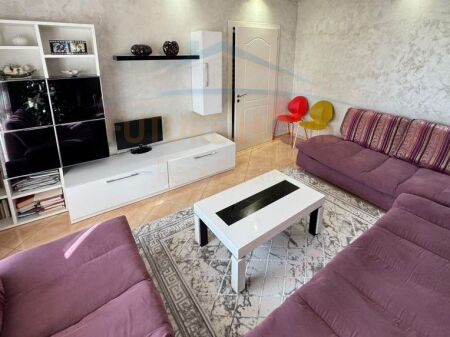 In vendita, Duplex 2+1+2, Via Dibra, Tirana.