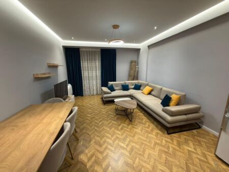 QERA APARTAMENT 1+1+PARKIM / Astir
