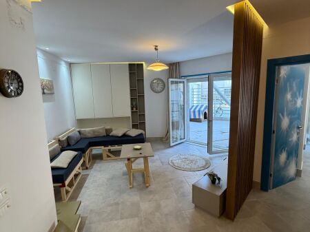 Appartamento 1+1 con veranda presso la Residenza Kodra e Diellit 2!