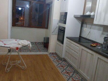 2+1,arredato con parcheggio, a Selvia vicino a Black Diamond,900euro