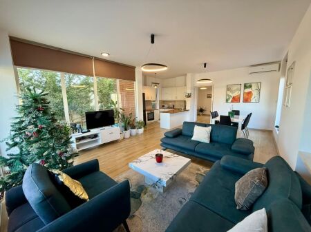  VILLA SUPER IN AFFITTO  Vicino al Lago Farka    Villa su 2 Piani  Prezzo 2.500 Euro