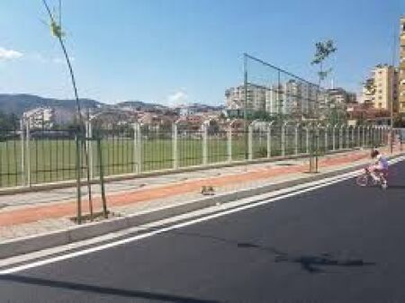 UFFICIO IN AFFITTO CON 4 AMBIENTI DI LAVORO IN VIA KOSOVAREVE