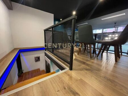 VENDESI COMMERCIALE DUPLEX IN VENDITA A XHAMLLIK (ATTIVITÀ PRONTA BAR CAFFÈ)