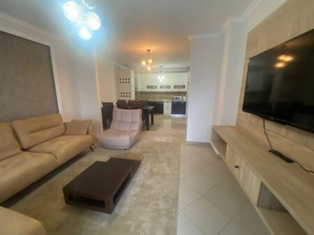 Jepet Apartament me qera