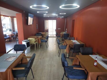  LOCALE IN AFFITTO – VIA “5 MAJI”