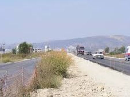 Terreno in vendita sull'autostrada Fier-Lushnje