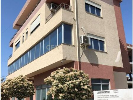 SI AFFITTA OGGETTO + LOCALE A SHKOZET! 2.300 € /Mese