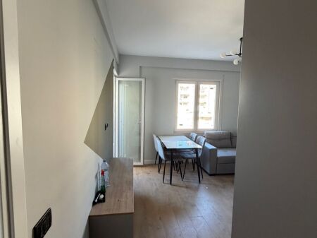 Appartamento 1+1 in vendita a Shkembi Kavajes