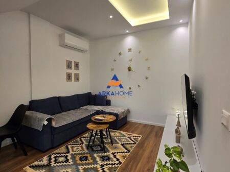JEPET ME QERA APARTAMENT 1+1+BALLKON "RRUGA E DURRSIT" 600 EURO