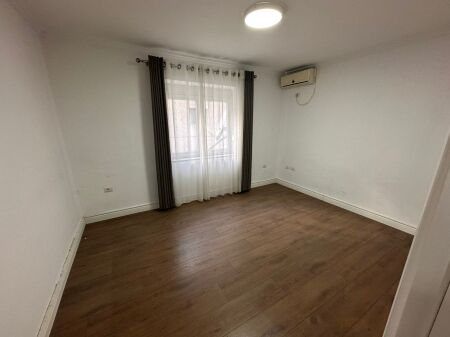 UFFICIO IN AFFITTO 130 M2 BLOCCO 110.000 LEKE