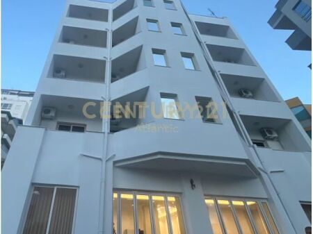 Hotel in Affitto a Shkëmbi I Kavajës, Durrës 6.500 € /Mese