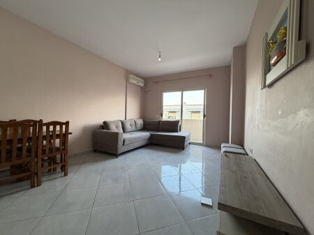 Jepet me Qira Apartament 2+1, Astir, Mbrapa Vila L-së