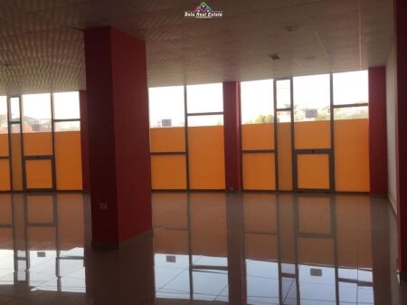 Ufficio In Affitto A Paskuqan ( ID BZ2834) Tirane