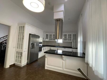 Villa for Rent at Rolling Hills Residence    