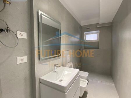 Shitet, Apartament 2+1, Porcelan