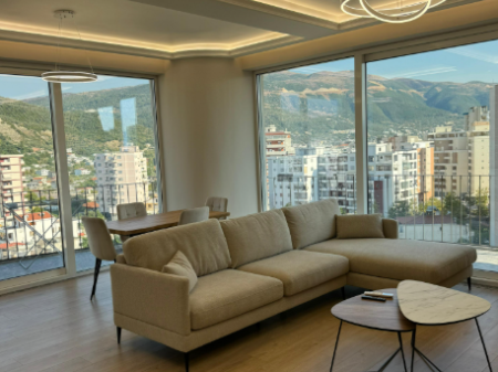  Shitet Apartament 2+1+2 – Skel, Vlorë