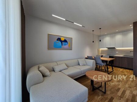Vendesi appartamento 2+1Residenza "Nova", Mine Peza