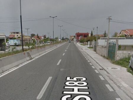  Locale Commerciale in Affitto per Servizio ecc – Vicino alla Strada | Asse Plepa–Durrës (Strada dell'Anello)