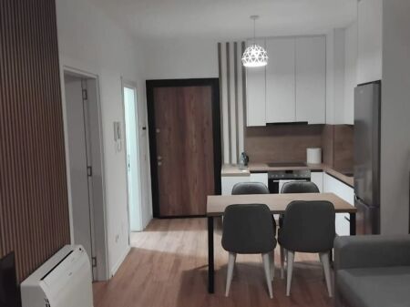 Apartament 1+1 +garazh me qira Univers City