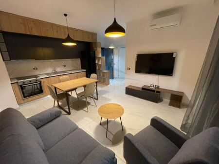 QERA APARTAMENT 1+1 RRUGA JORDAN MISJA