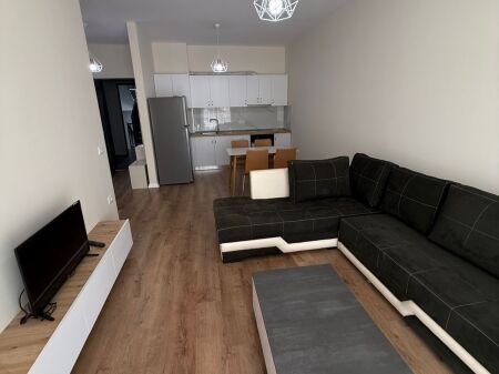 Apartament 1+1  Me qera tek 5 Maji